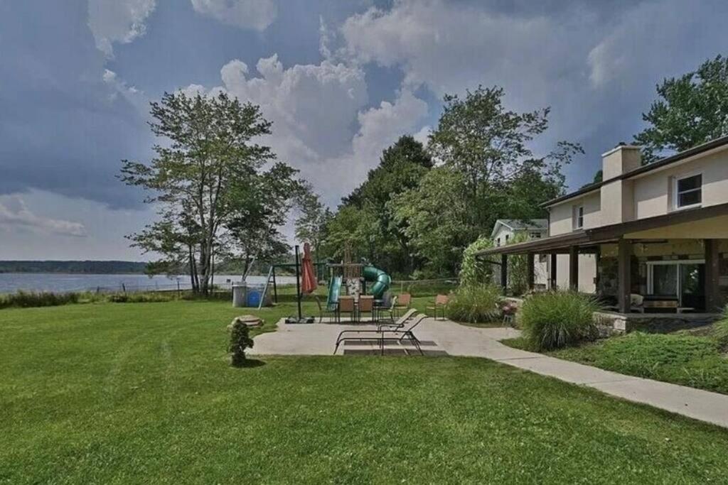 Hideaway - Lakehouse/Spa/Dock/ Pocono Summit Exterior photo