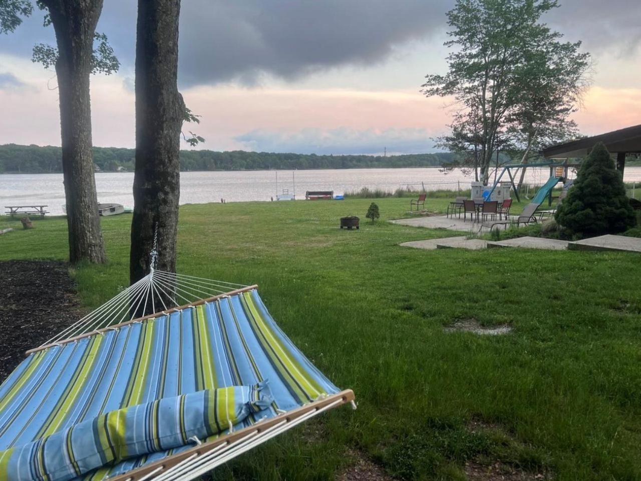 Hideaway - Lakehouse/Spa/Dock/ Pocono Summit Exterior photo