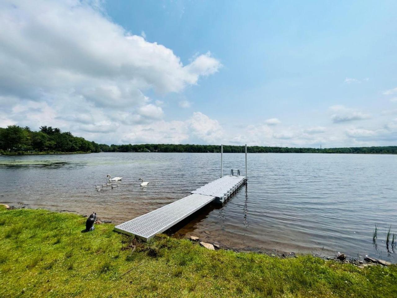 Hideaway - Lakehouse/Spa/Dock/ Pocono Summit Exterior photo